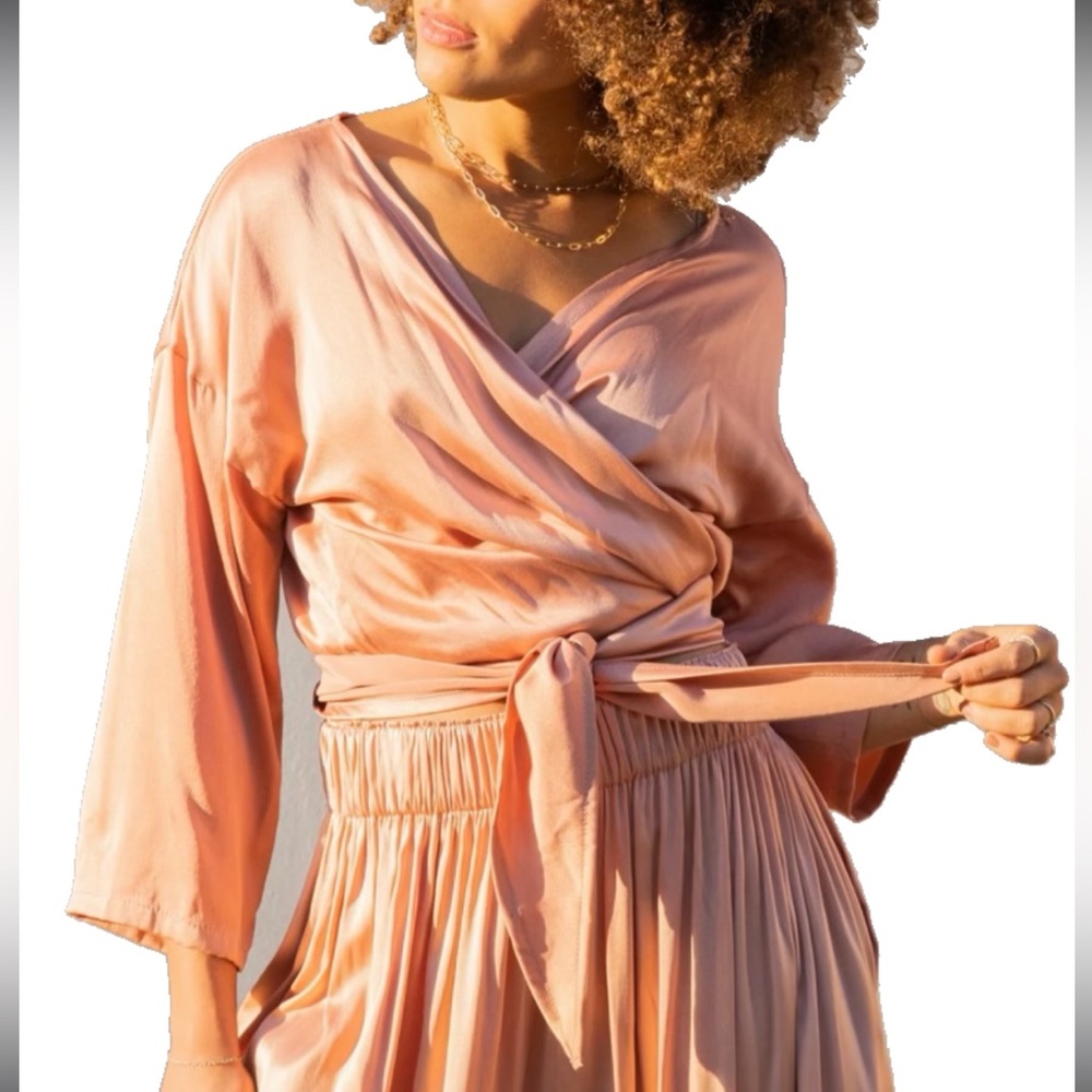 NWT MBS Wrap Top 100% Silk Charmeuse one size peach pink naturally dyed - Picture 2 of 12